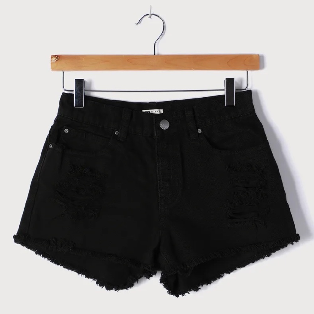 BRAND NEW BILLABONG SHORTS